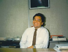 Alvaro at his desk at Tololo.