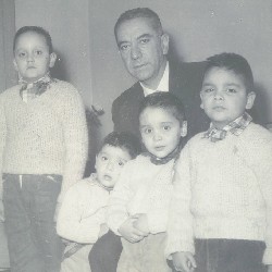 Diego, Gonzalo, Alonso and Alvaro with father Osvaldo
in the back