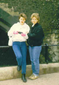 Adelheid and Kristin in Regent's Park (London Zoo) in 1984.