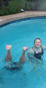 Rob and Hild in the swimmingpool