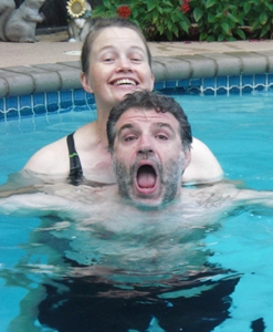 Rob and Hild in the swimmingpool