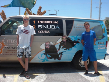 Bjrnar and Jon scuba diving training