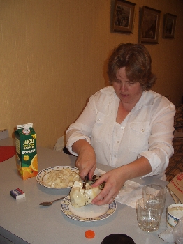 Kristin preparing chirimoya.