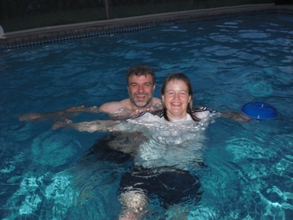 Rob and Hild in the pool