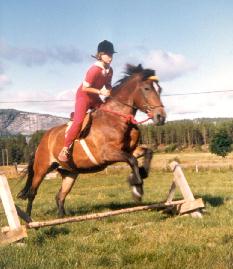 Hild riding Stuttvig